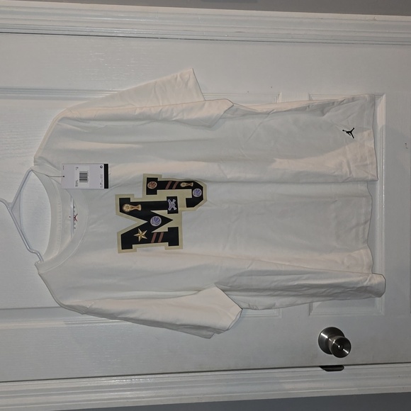 Nike Air Jordan Women's 1X White Short Sleeve T-Shirt New w/ Tags! - Picture 1 of 4